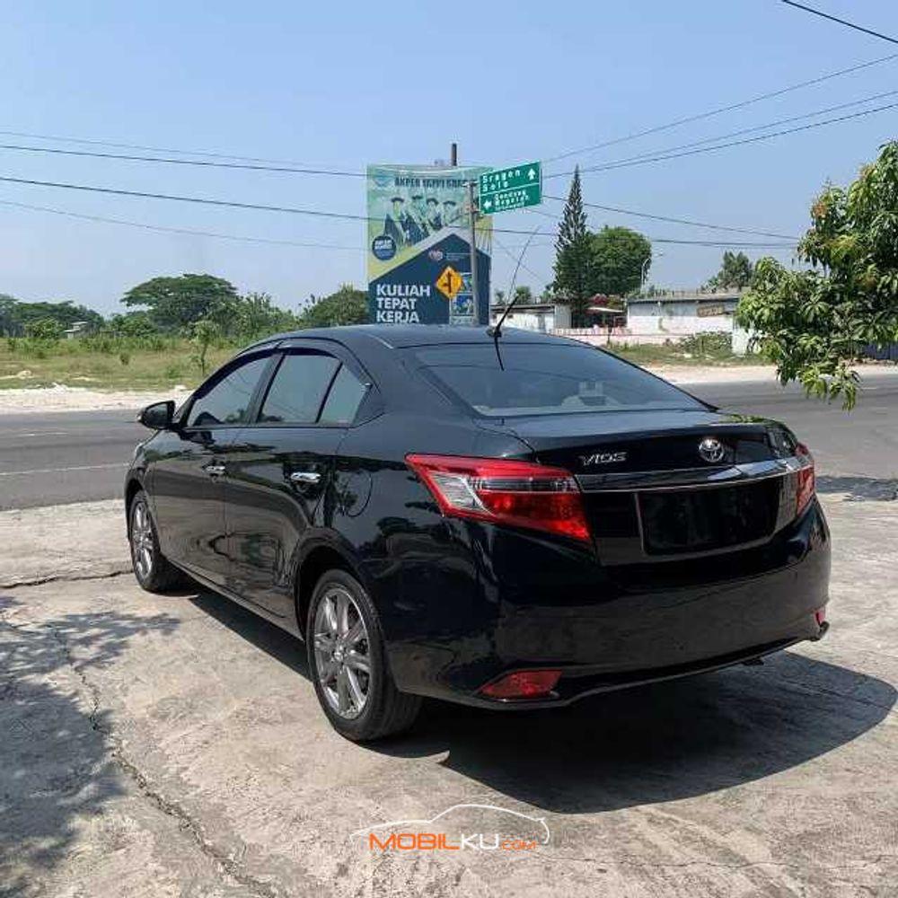 Mobil Toyota Vios 2016