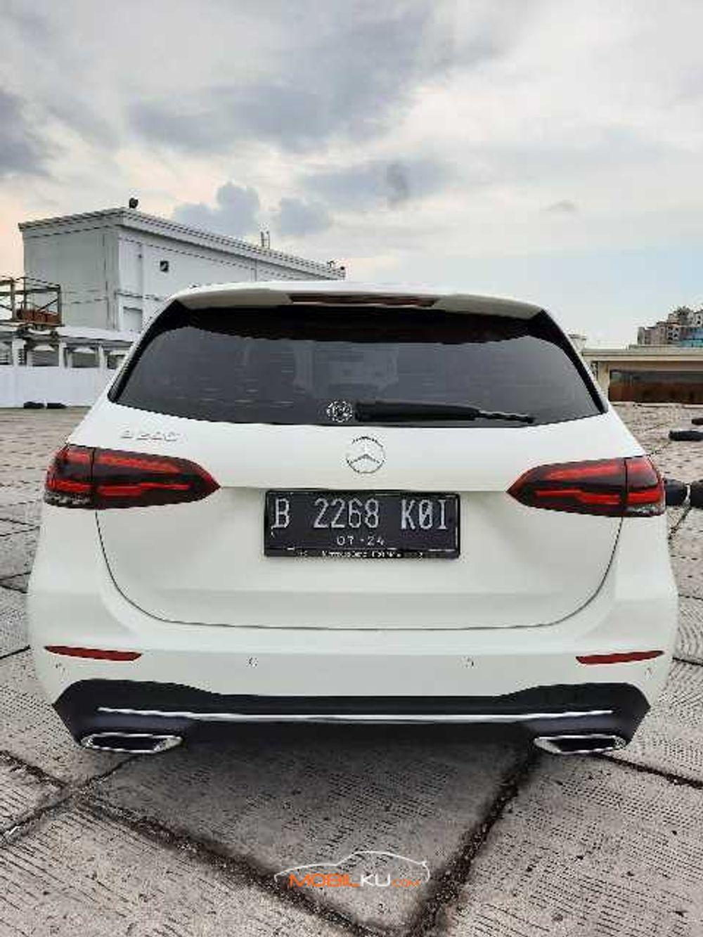 Mobil Mercedes-Benz B-Class 2018