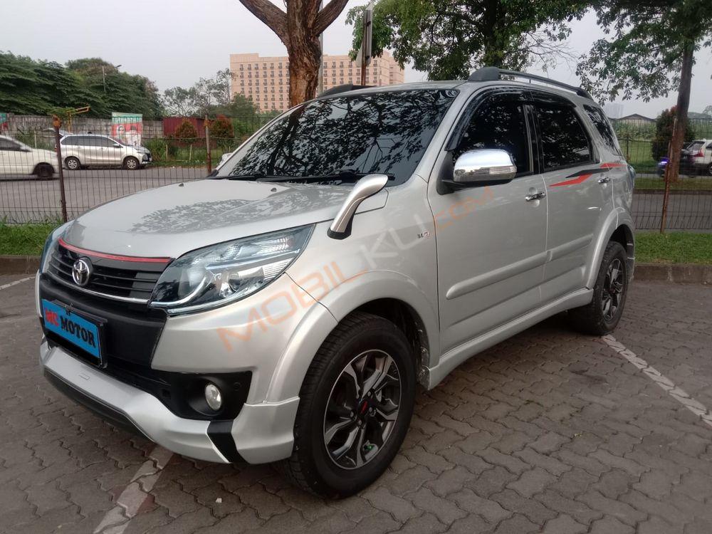 Mobil Toyota Rush 2017