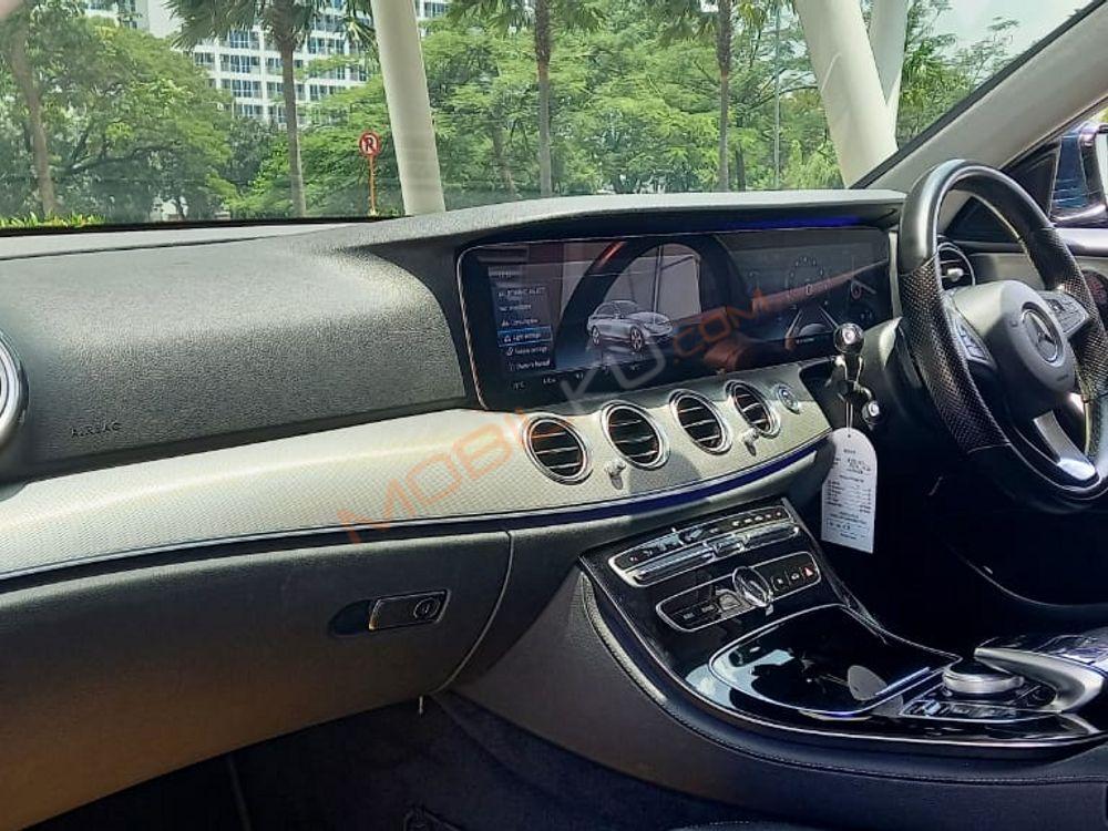 Mobil Mercedes-Benz E-Class 2017