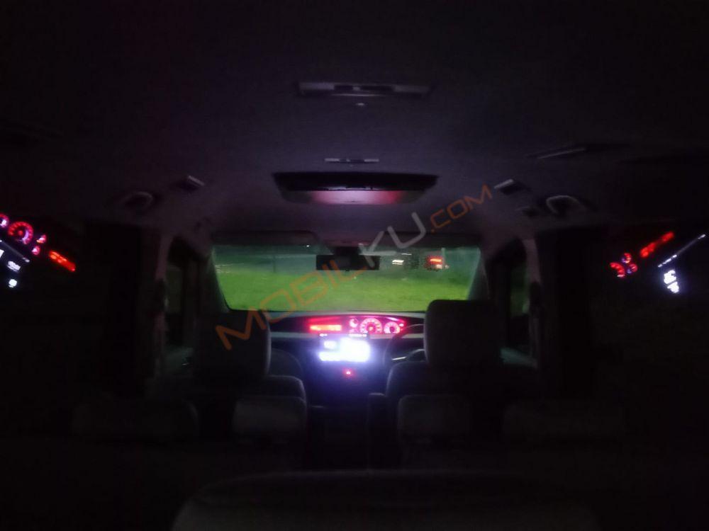 Mobil Mazda Biante 2012