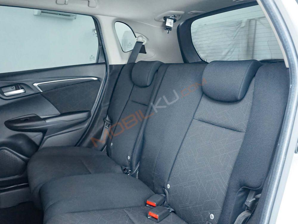 Mobil Honda Jazz 2016
