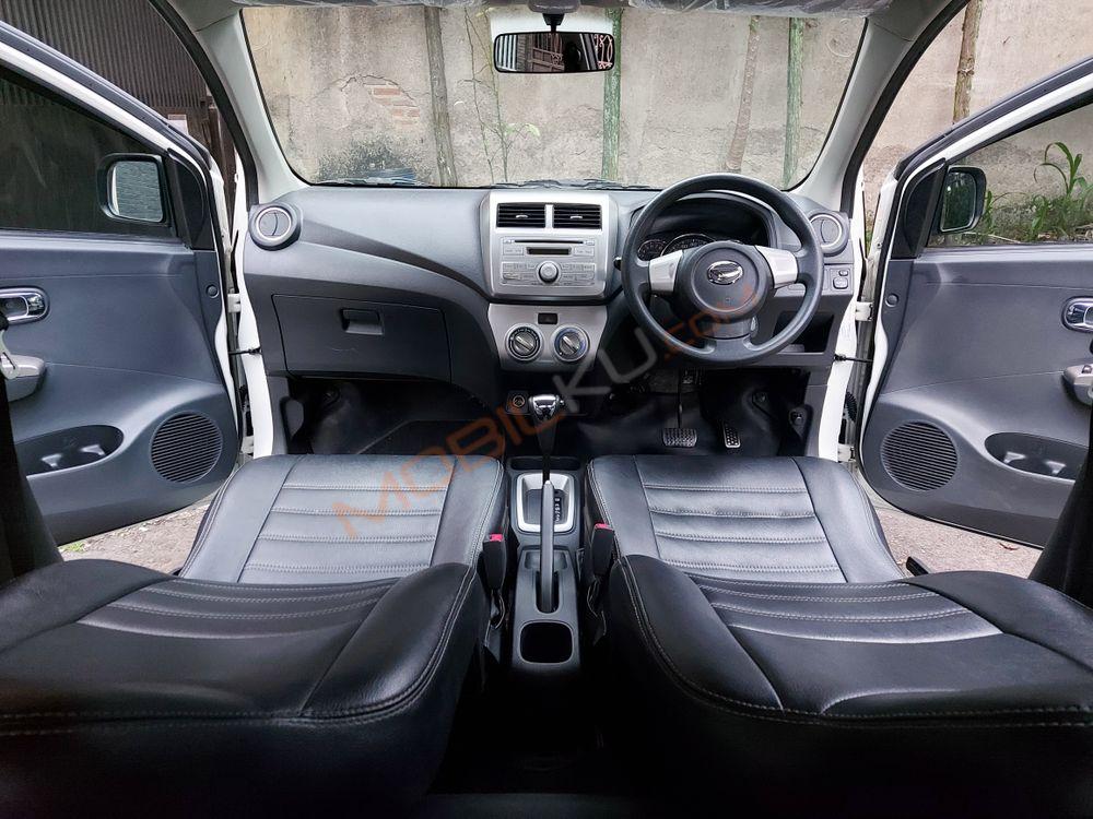 Mobil Daihatsu Ayla 2015