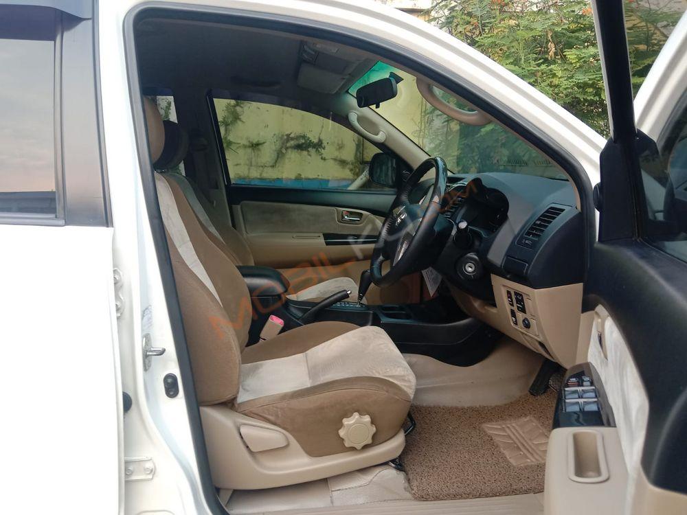 Mobil Toyota Fortuner 2014