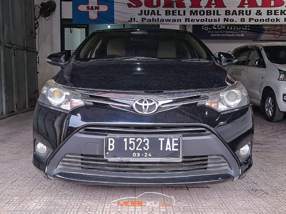 Mobil Toyota Vios 2014