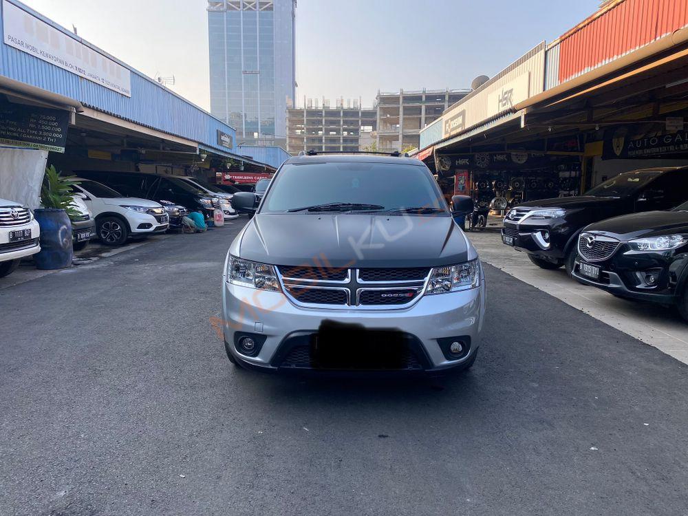 Mobil Dodge Journey 2014