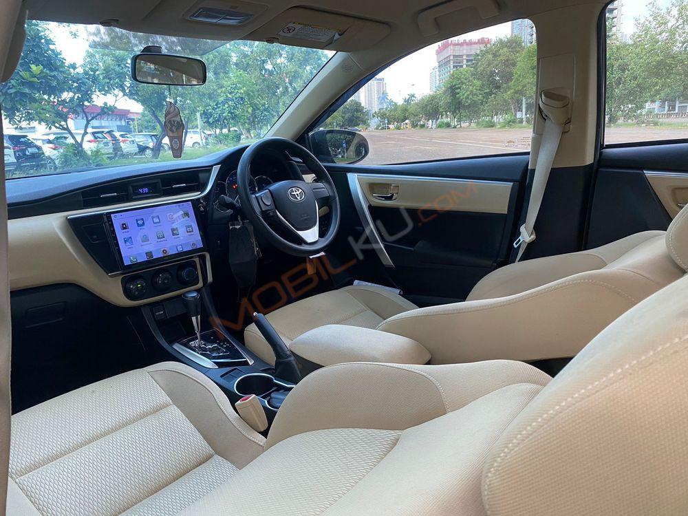 Mobil Toyota Corolla 2018