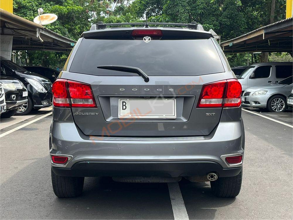 Mobil Dodge Journey 2013