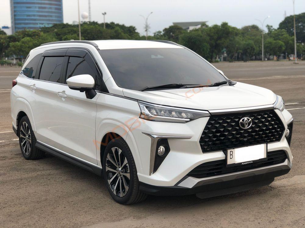 Mobil Toyota Veloz 2022