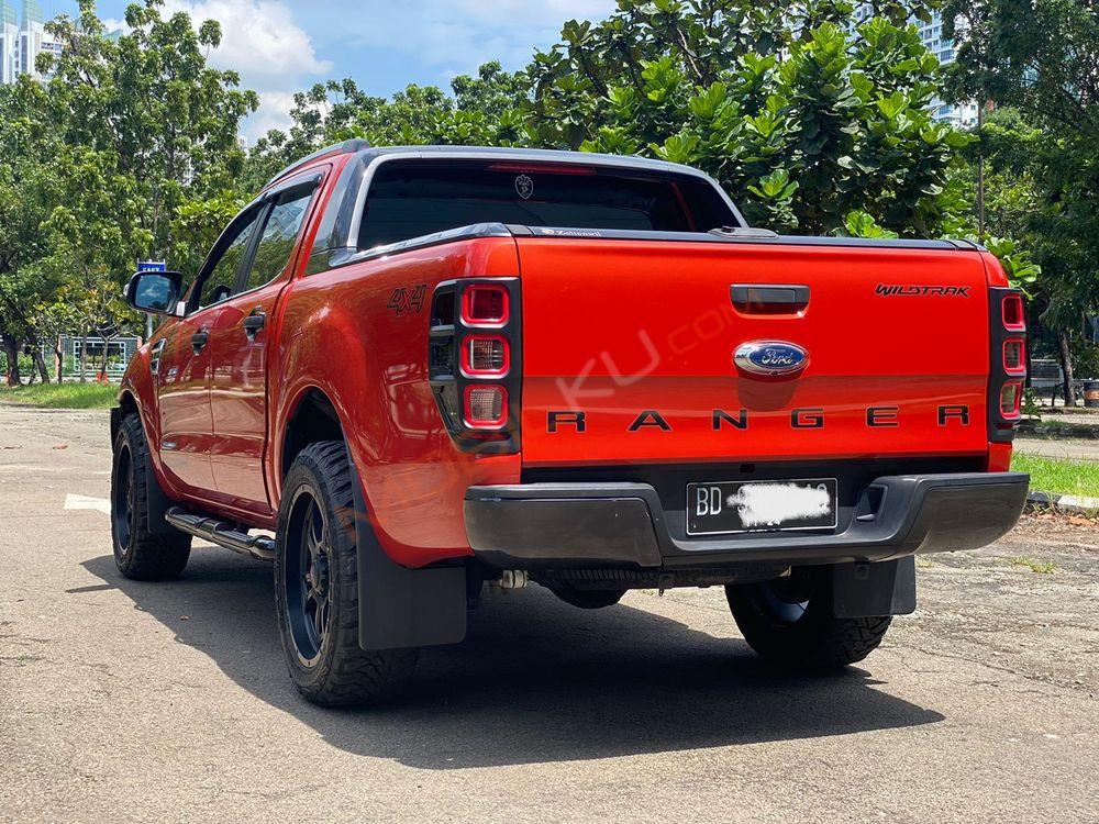 Mobil Ford Ranger 2014