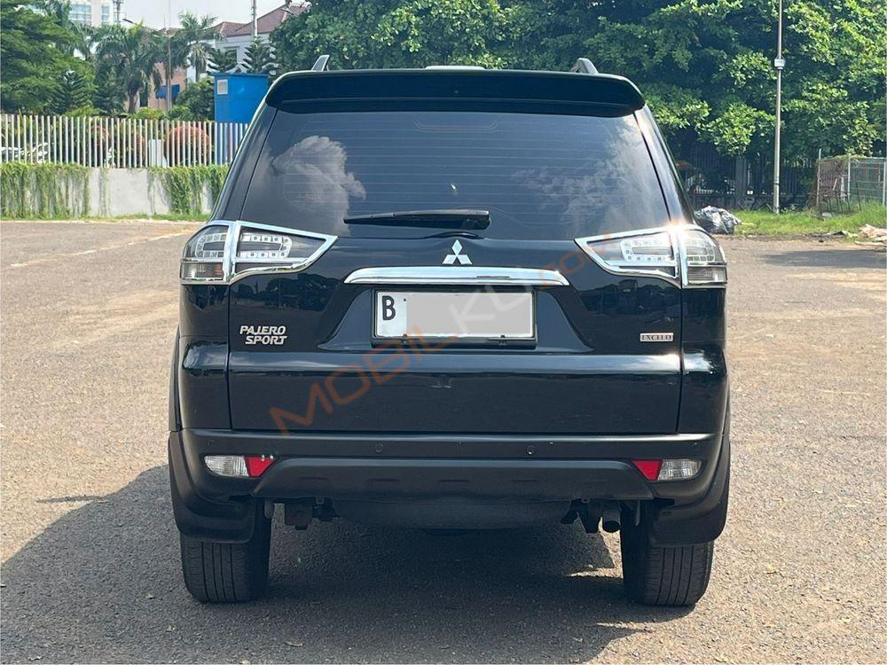 Mobil Mitsubishi Pajero Sport 2010
