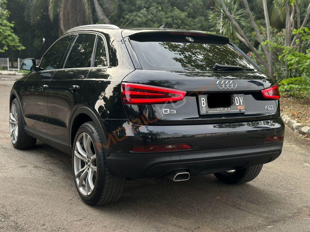 Mobil Audi Q3 2014