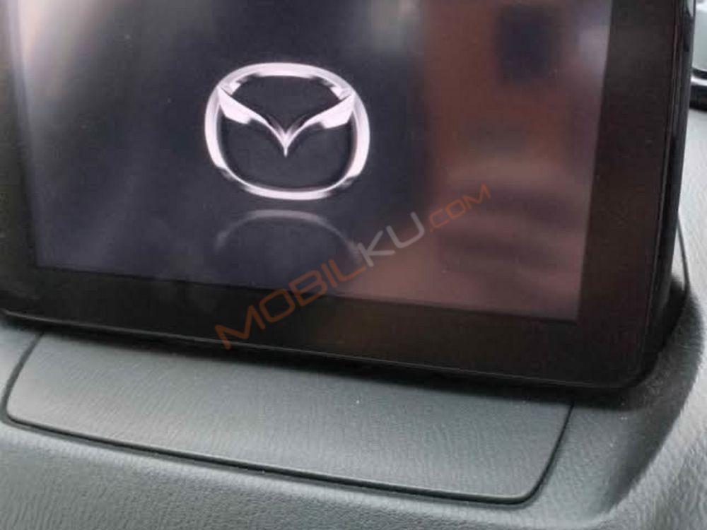 Mobil Mazda 2 Hatchback 2018