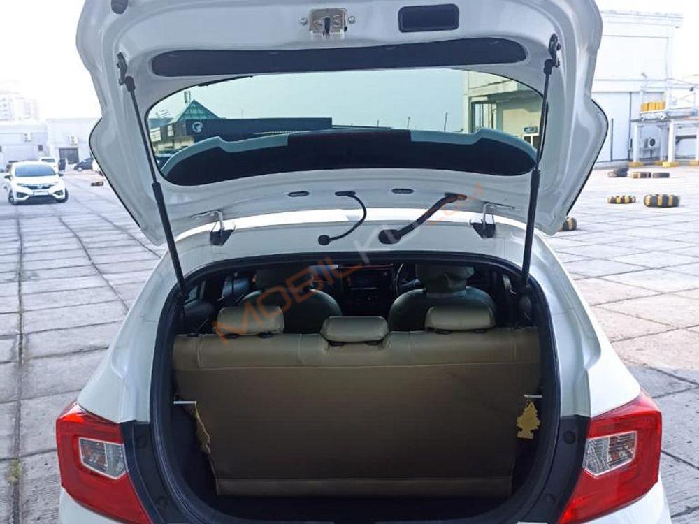 Mobil Honda Brio 2019