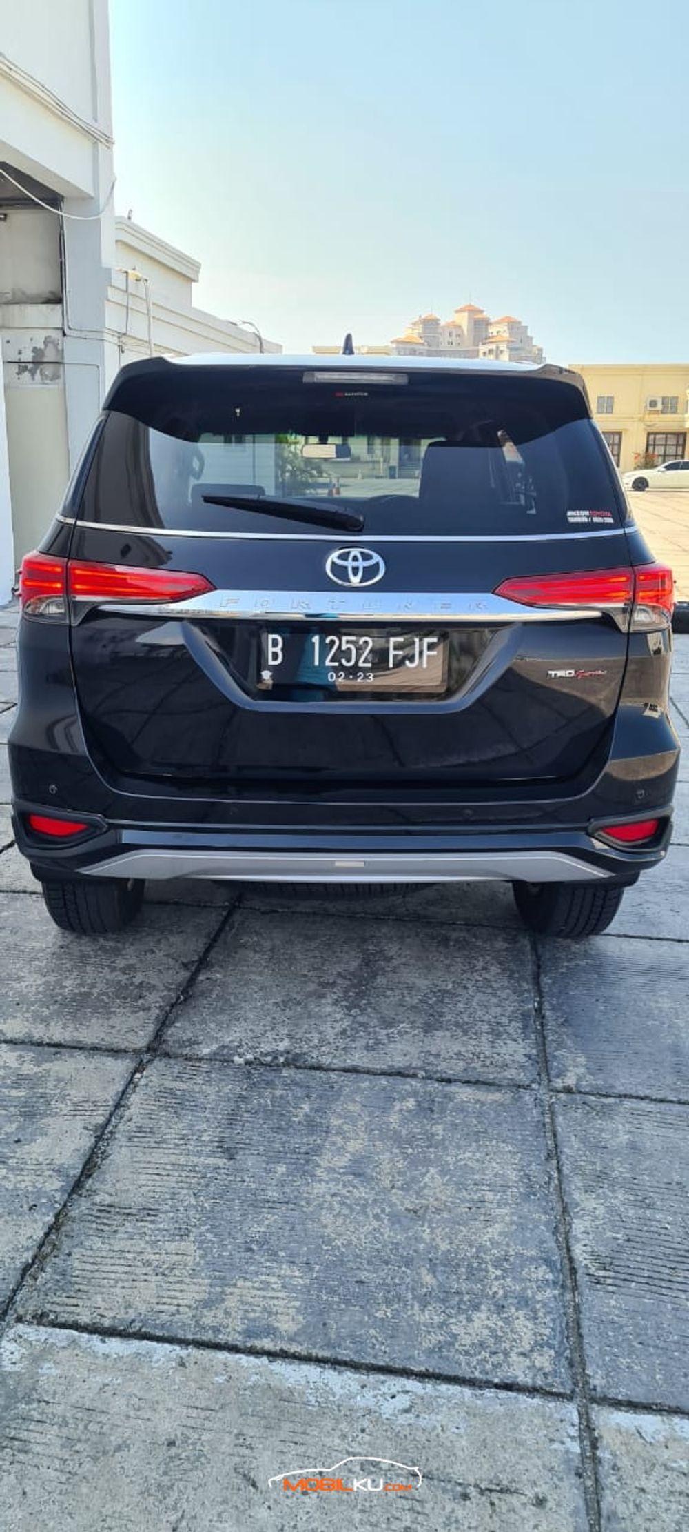Mobil Toyota Fortuner 2018