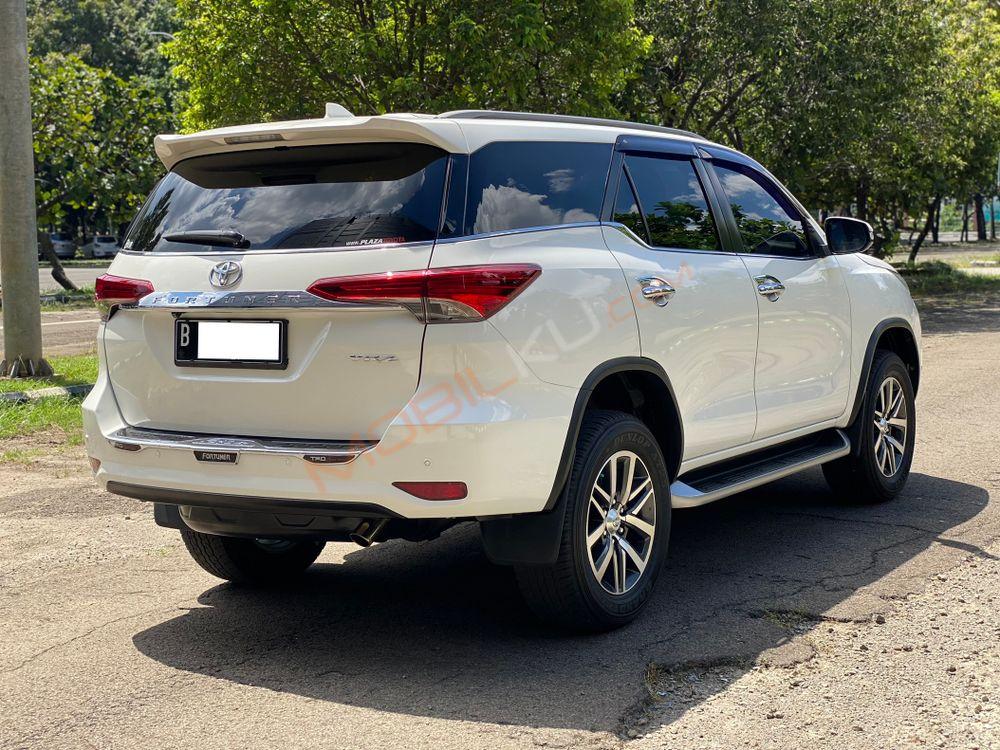 Mobil Toyota Fortuner 2017