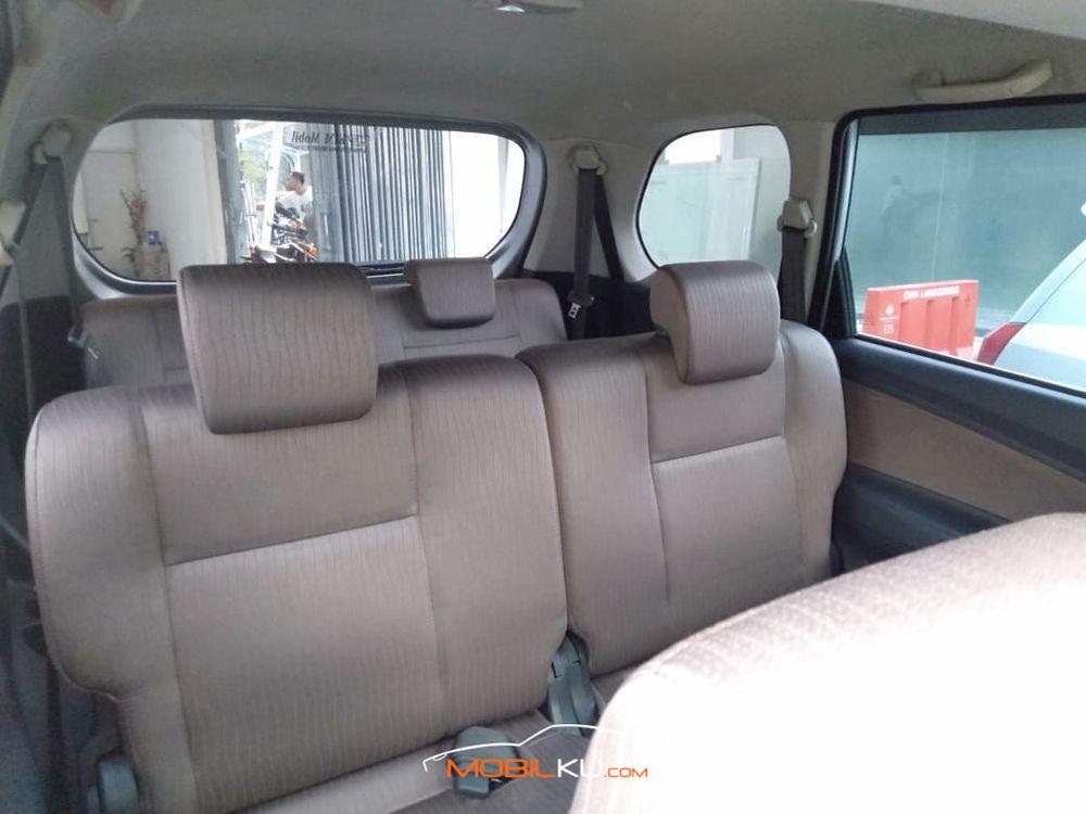 Mobil Daihatsu Xenia 2016