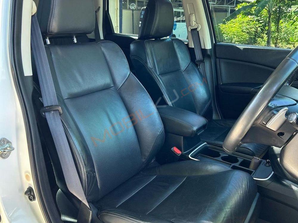 Mobil Honda CR-V 2015