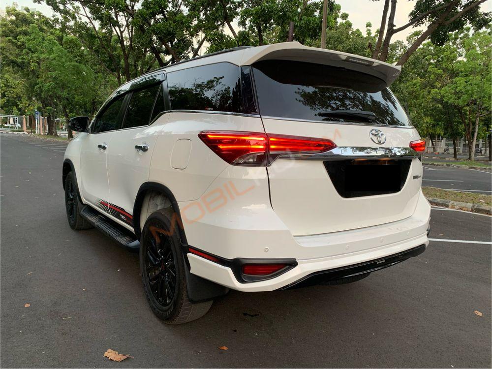 Mobil Toyota Fortuner 2020