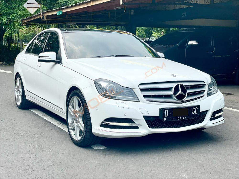 Mobil Mercedes-Benz C-Class 2013