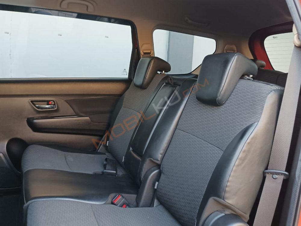 Mobil Suzuki XL7 2021