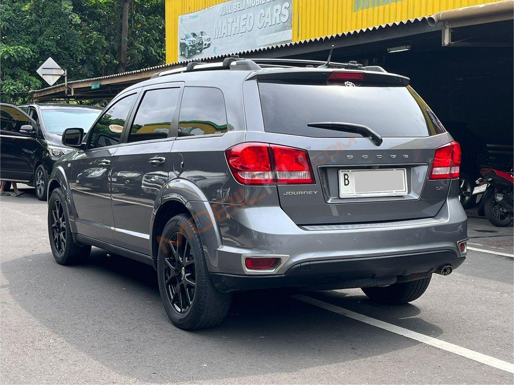 Mobil Dodge Journey 2013