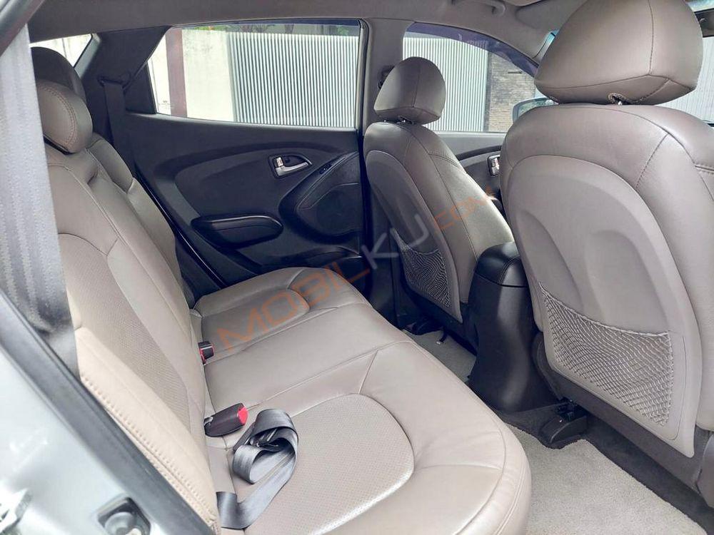 Mobil Hyundai Tucson 2013