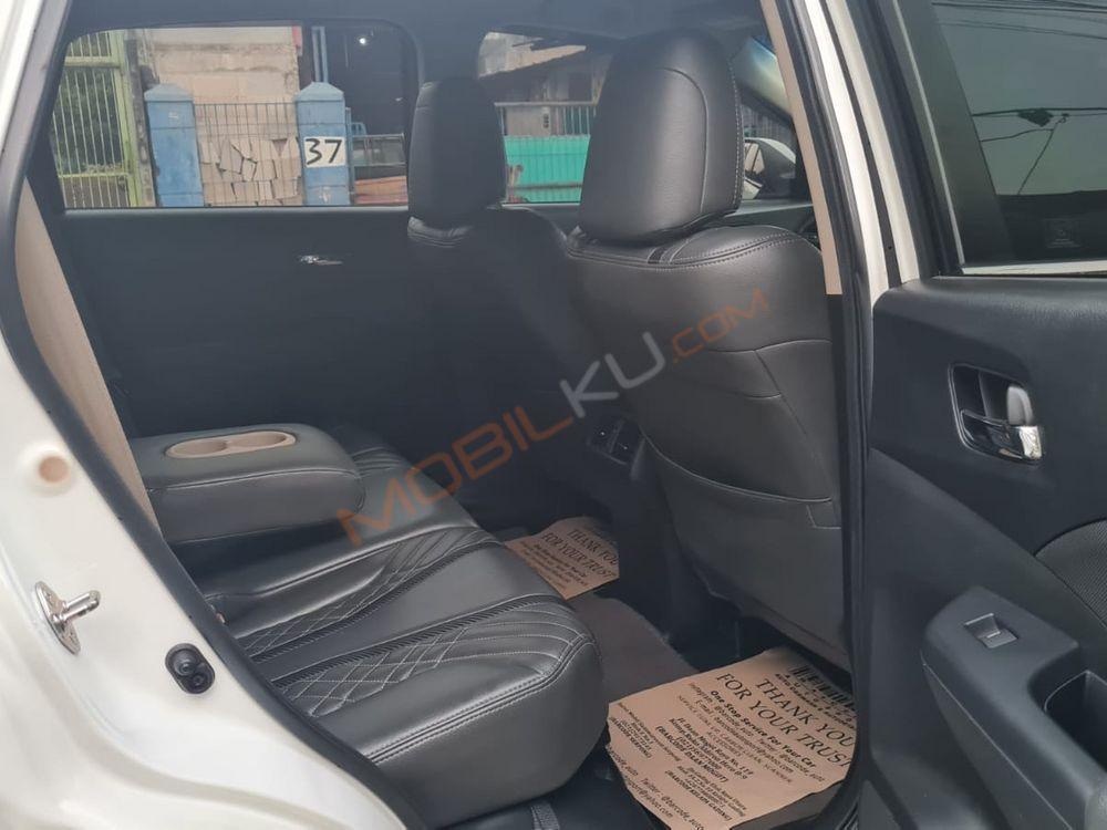 Mobil Honda CR-V 2015