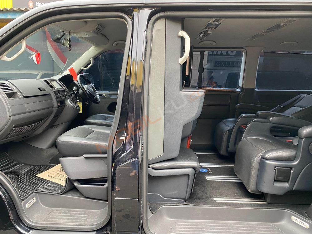 Mobil Volkswagen Caravelle 2014