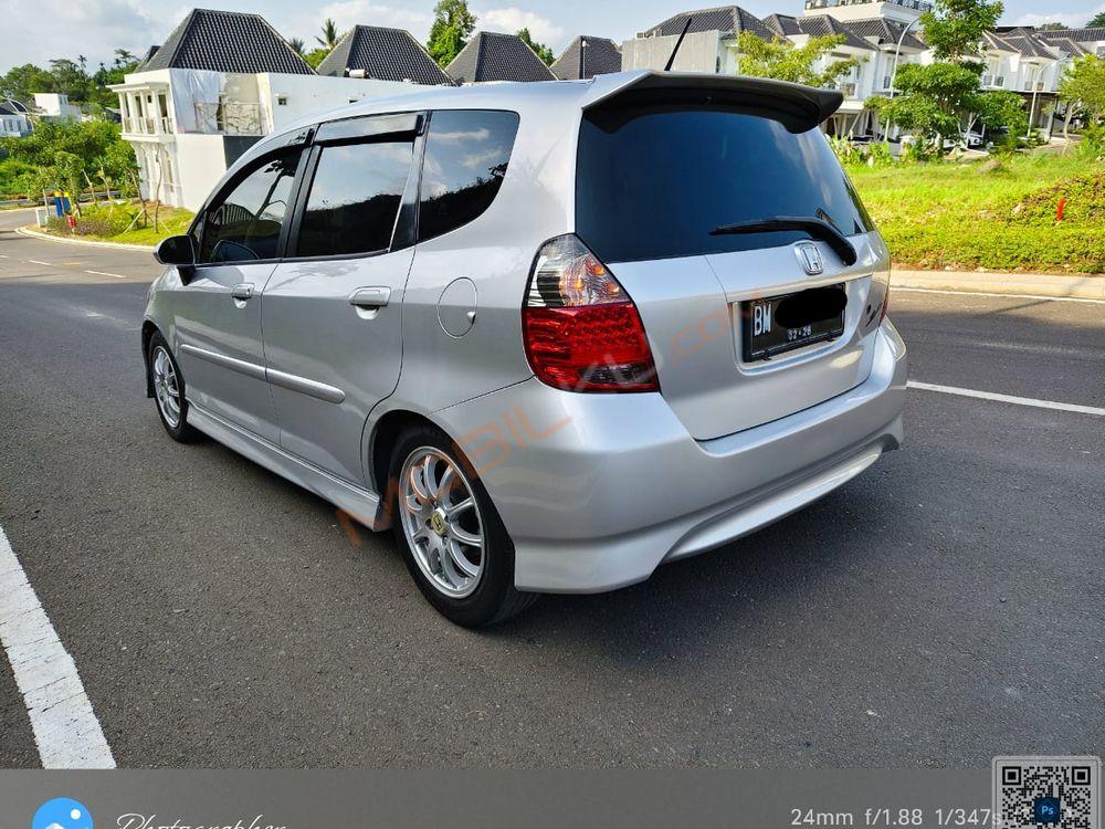 Mobil Honda Jazz 2007