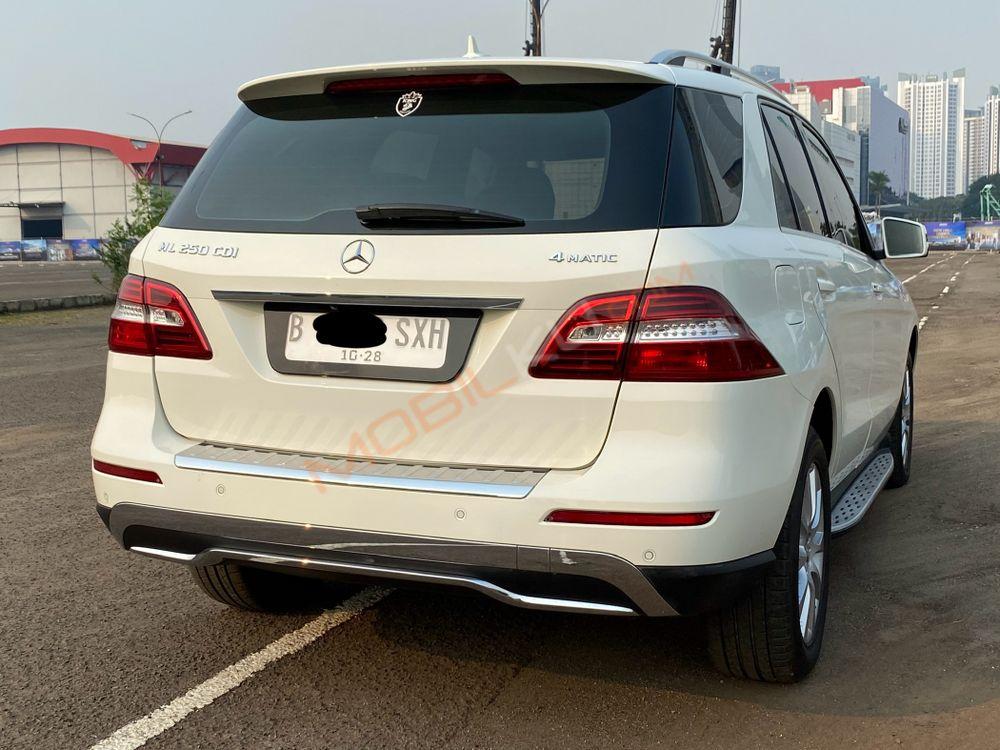Mobil Mercedes-Benz ML 2013