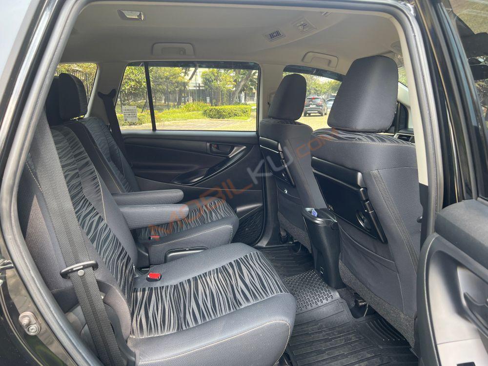 Mobil Toyota Kijang Innova 2021