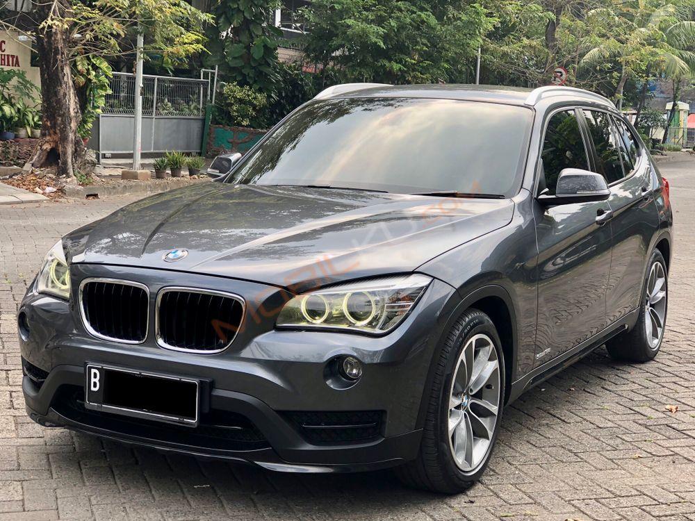 Mobil BMW X1 2015
