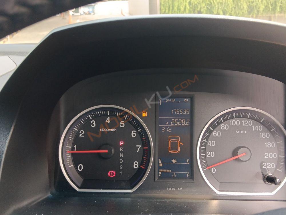 Mobil Honda CR-V 2010