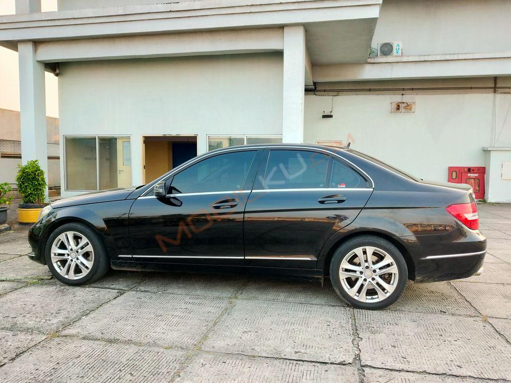 Mobil Mercedes-Benz C-Class 2014