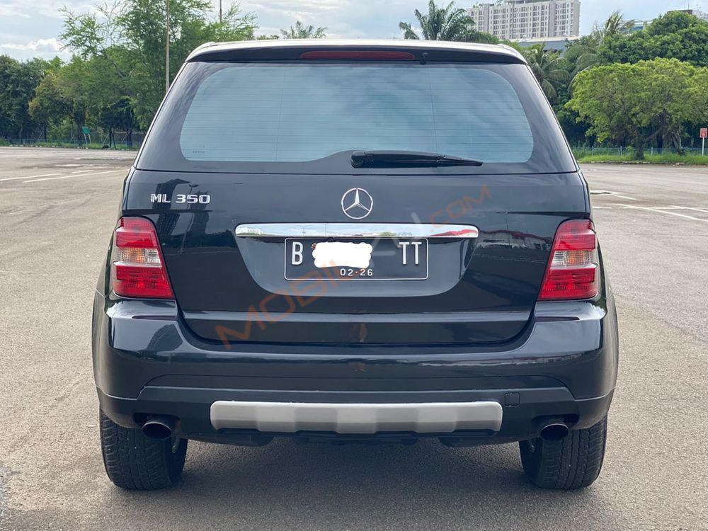 Mobil Mercedes-Benz ML 2006