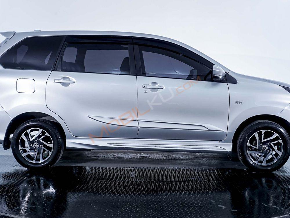 Mobil Toyota Avanza 2020