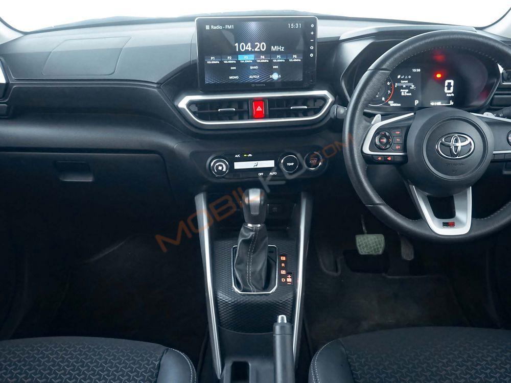 Mobil Toyota Raize 2022