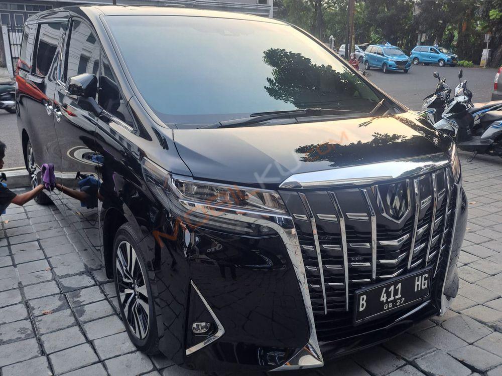 Mobil Toyota Alphard 2022