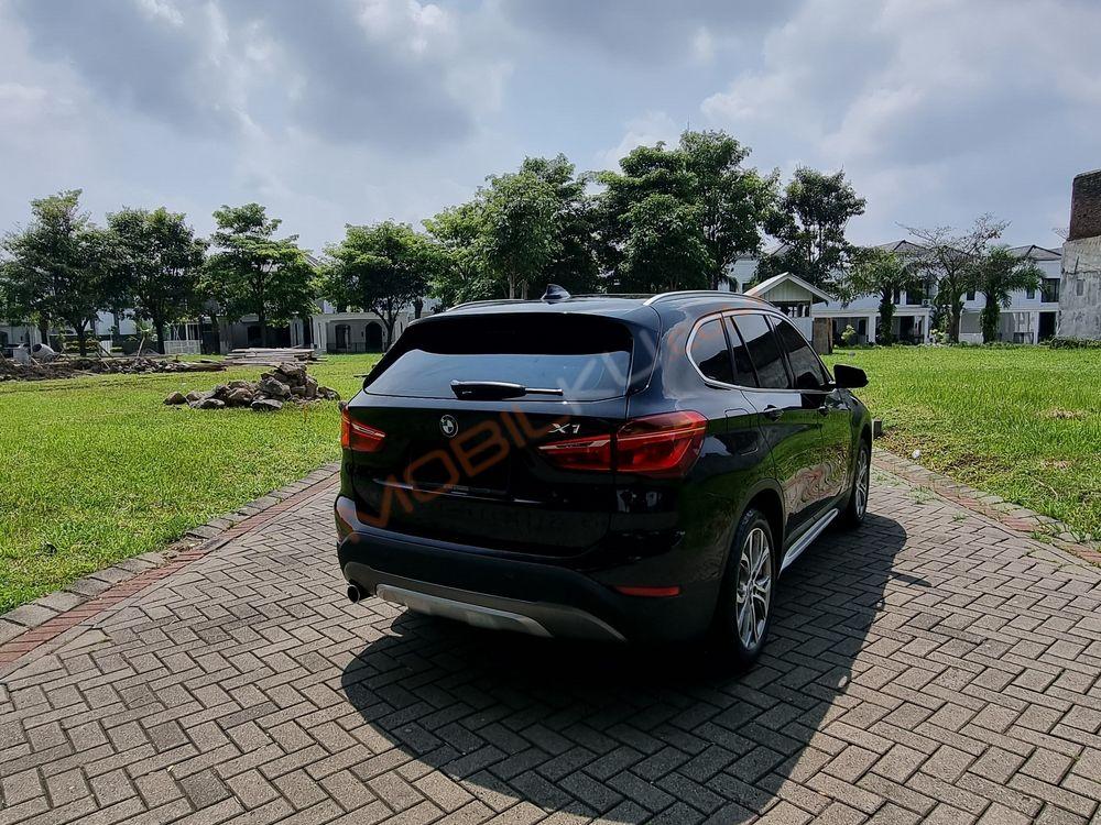 Mobil BMW X1 2016