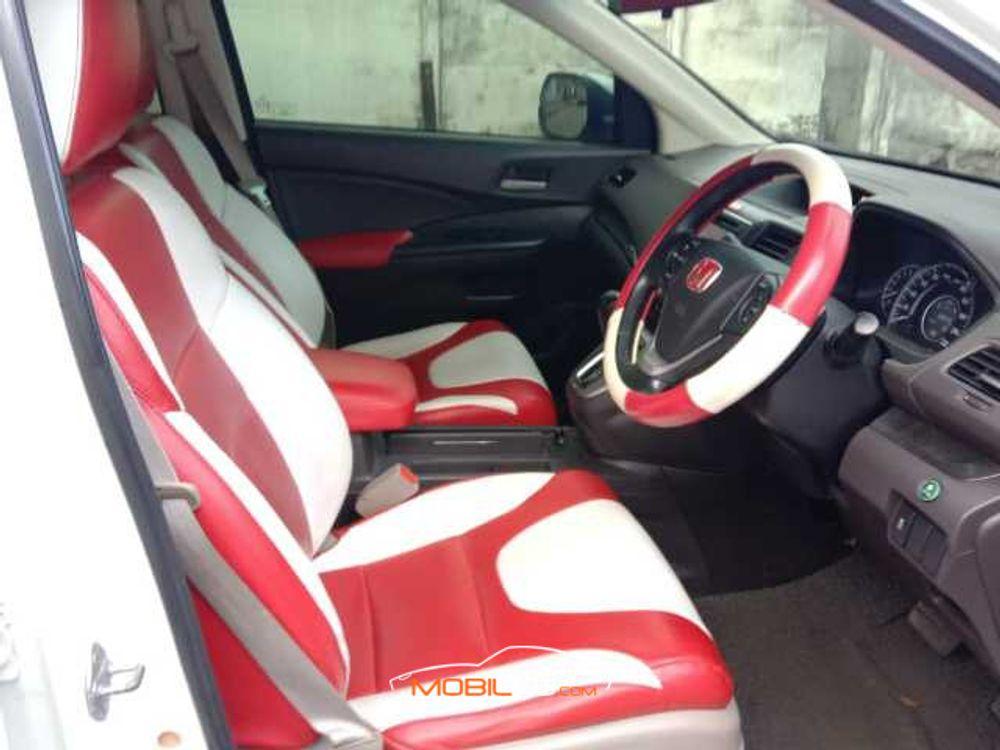 Mobil Honda CR-V 2013