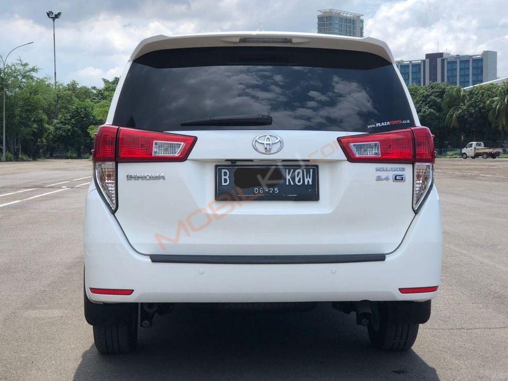 Mobil Toyota Kijang Innova 2020
