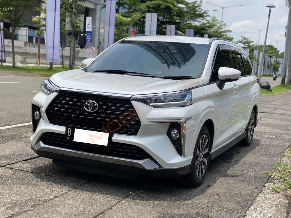 Mobil Toyota Veloz 2022