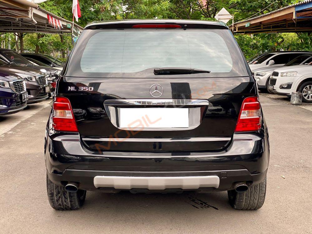 Mobil Mercedes-Benz ML 2006