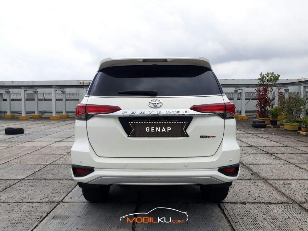 Mobil Toyota Fortuner 2018