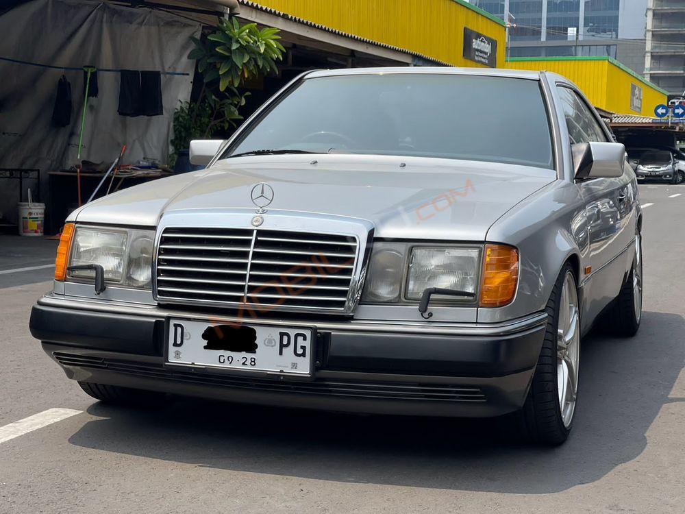 Mobil Mercedes-Benz C-Class 1995