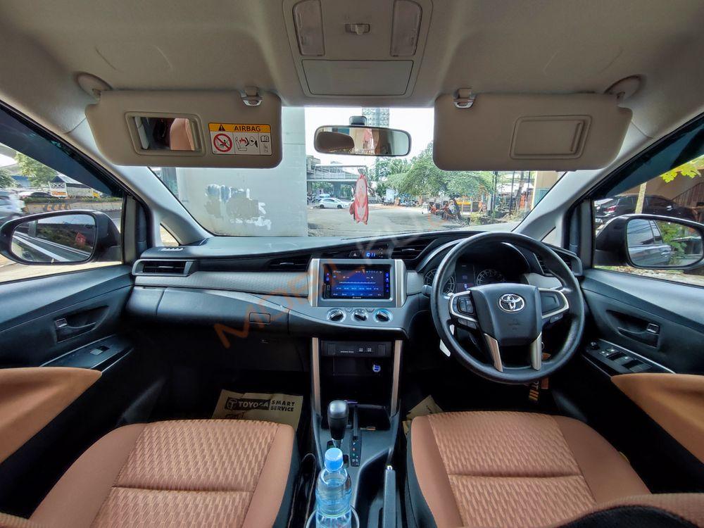 Mobil Toyota Kijang Innova 2019