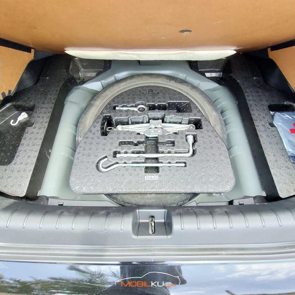 Mobil Honda Civic Sedan 2016