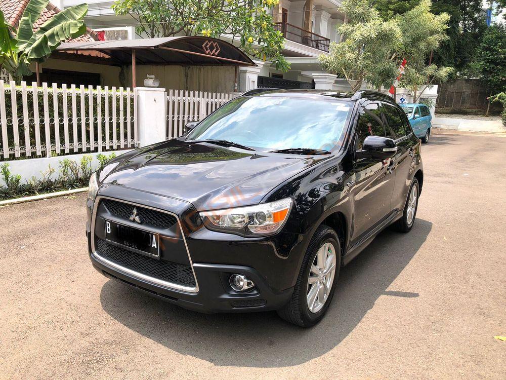 Mobil Mitsubishi Outlander Sport 2014