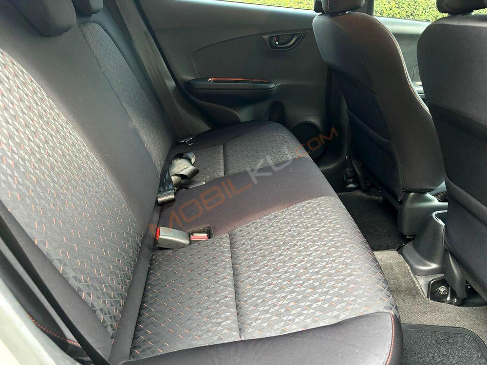 Mobil Honda Brio 2022